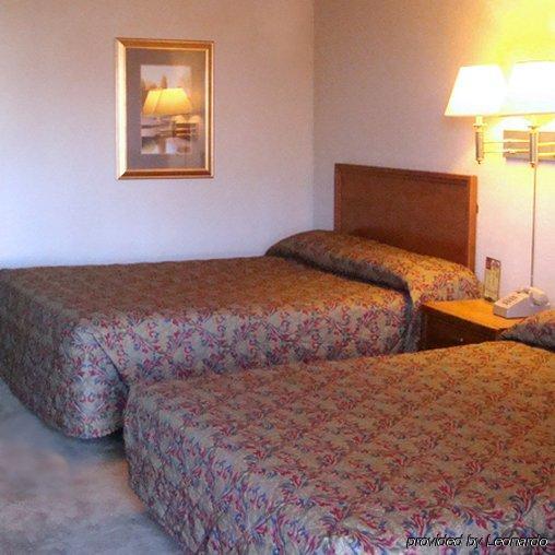 Rest Inn - Extended Stay, I-40 Airport, Wedding & Event Center Amarillo Habitación foto